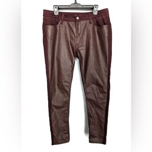 Levi’s 535 Super Skinny Women’s 32 Waist 30 Inseam Wax Coated Front Burgundy EUC